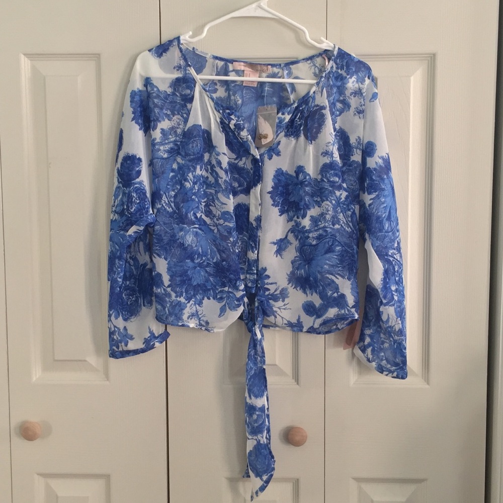 Forever 21 Lightweight Blouse Floral/Blue